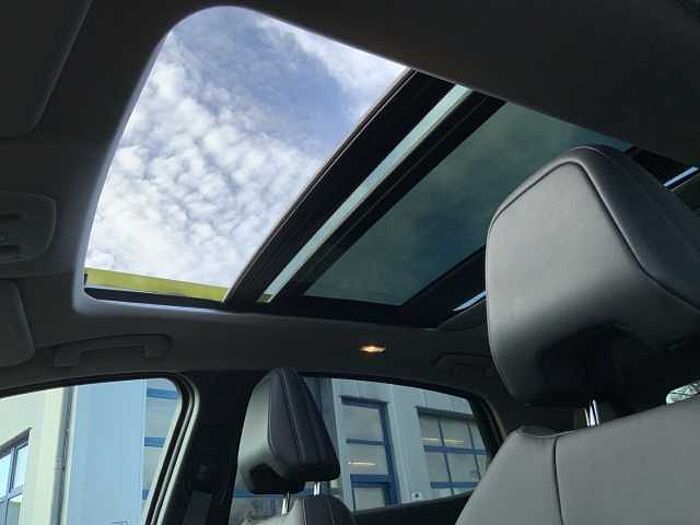 Nissan Ariya Evolve Pack e-4orce 87 kWh 4x4 El. Panodach Navi Leder digitales Cockpit Evolve Pack e-4orce 87 kWh 4x4 HUD El. Panodach Navi Leder digitales Cockpit