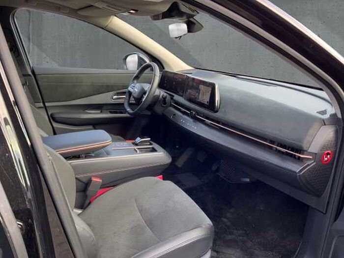 Nissan Ariya Evolve Pack e-4orce 87 kWh 4x4 El. Panodach Navi Leder digitales Cockpit Evolve Pack e-4orce 87 kWh 4x4 HUD El. Panodach Navi Leder digitales Cockpit