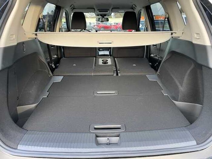 Nissan X-Trail N-Connecta 4x4 e-Power HUD Navi 360° LED Allrad ACC 360°Kamera N-Connecta 4x4 e-Power HUD Navi 360° LED Allrad ACC 360°Kamera