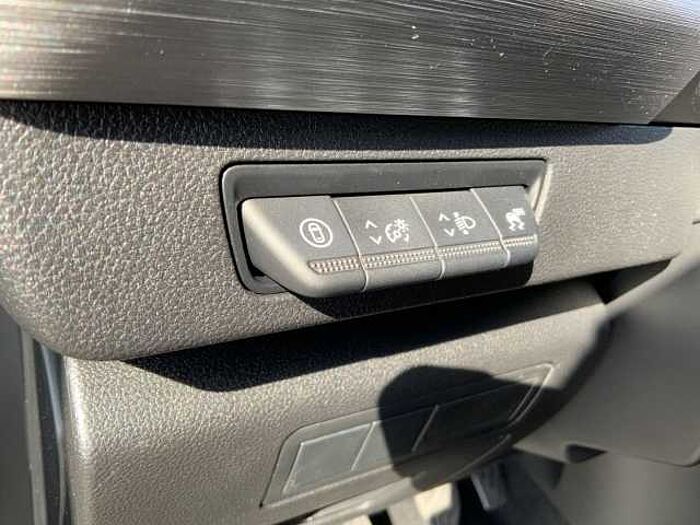 Nissan Townstar Tekna Kombi LED DAB Apple CarPlay Android Auto Klimaautom Musikstreamin Tekna Kombi Apple CarPlay LED Klimaautom