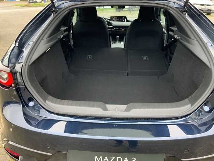 Mazda 3 5T 2.5 AT Exclusive-Line Matrix Bose 360 HUD 5T 2.5 AT Exclusive-Line Matrix Bose 360 HUD