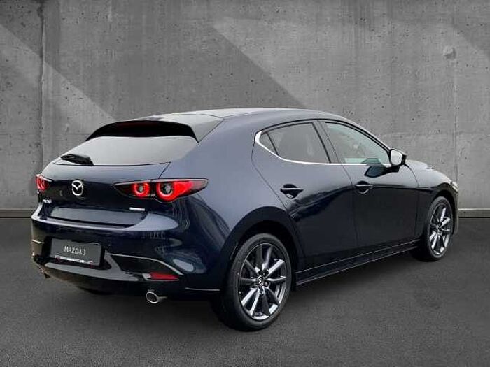 Mazda 3 5T 2.5 AT Exclusive-Line Matrix Bose 360 HUD 5T 2.5 AT Exclusive-Line Matrix Bose 360 HUD