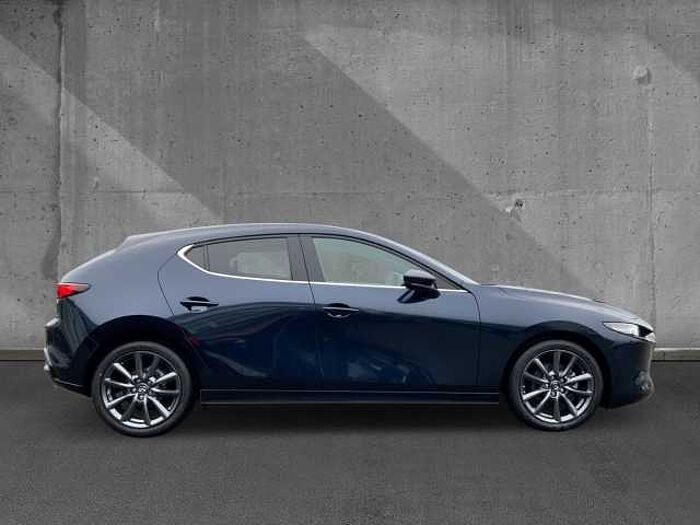 Mazda 3 5T 2.5 AT Exclusive-Line Matrix Bose 360 HUD 5T 2.5 AT Exclusive-Line Matrix Bose 360 HUD