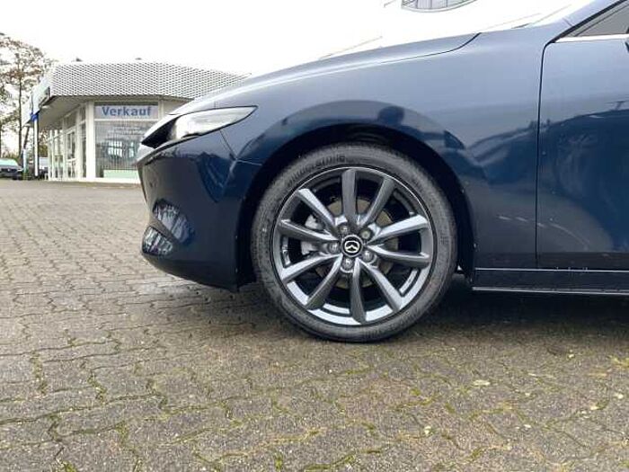 Mazda 3 5T 2.5 AT Exclusive-Line Matrix Bose 360 HUD 5T 2.5 AT Exclusive-Line Matrix Bose 360 HUD