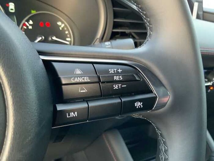 Mazda 3 5-Türer 2.5 AT Homura HUD Kamera PDC LED 5-Türer 2.5 AT Homura HUD Kamera PDC LED