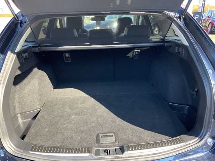 Mazda 6 Kombi 2.0 165 AT EXCLUSIVE LEDER MATRIX BOSE 360