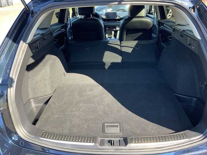 Mazda 6 Kombi 2.0 165 AT EXCLUSIVE LEDER MATRIX BOSE 360