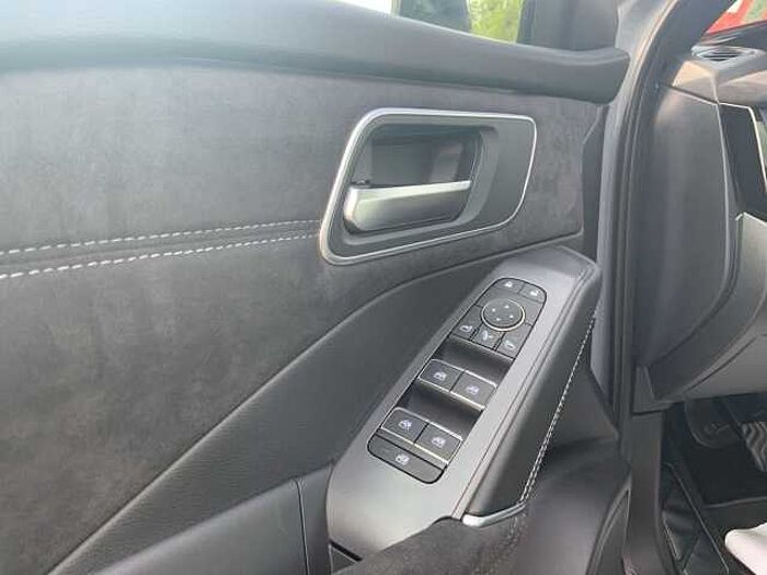 Nissan Qashqai N-Design 1.3 Panorama Navi Soundsystem 360 Kamera LED Blendfreies Fernl.