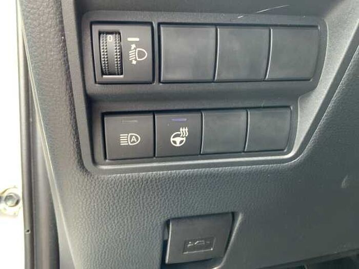 Mazda 2 Hybrid 1.5 AT Exclusive-Line