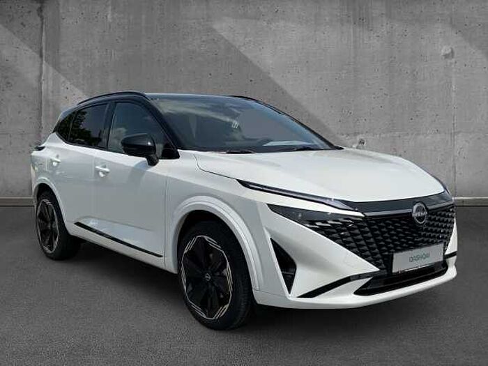 Nissan Qashqai N-Design 1.3 20'' Komfort Plus HUD Navi Leder Memory Sitze Digitales Coc