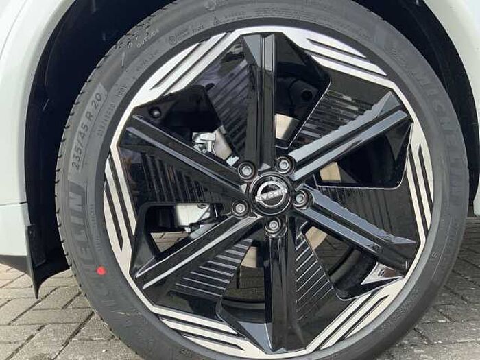 Nissan Qashqai N-Design 1.3 20'' Komfort Plus HUD Navi Leder Memory Sitze Digitales Coc