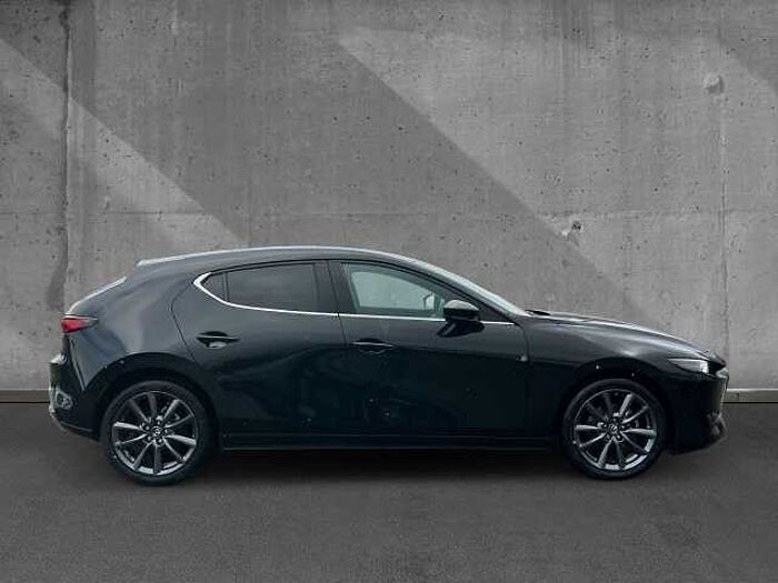 Mazda 3 2.0 AT Exclusive-Line Daso Desi MAtrix Bose 360