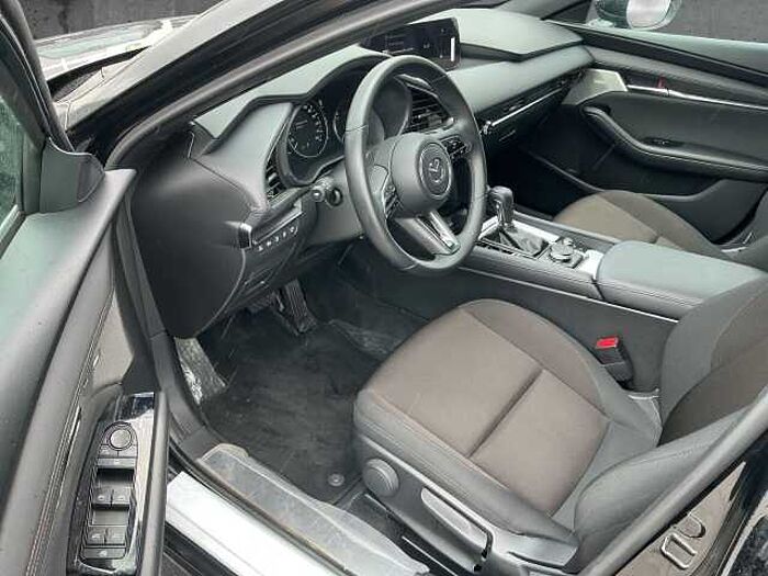 Mazda 3 2.0 AT Exclusive-Line Daso Desi MAtrix Bose 360