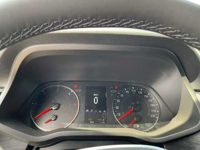 Nissan Primastar FlexVan Reisemobil Rollstuhltransportvorbereitung Navi LED Apple CarPl