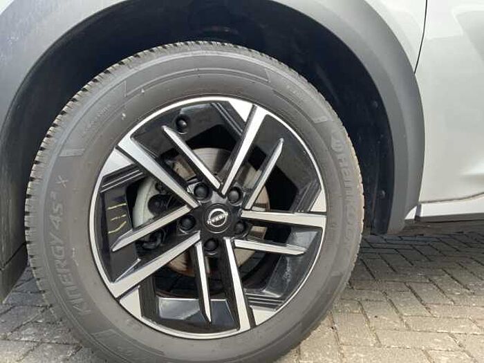 Nissan Juke N-Connecta Navi Digitales Cockpit Soundsystem LED Apple CarPlay