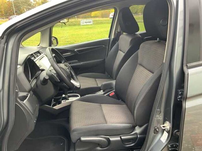 Honda Jazz CVT Elegance 1.3 Navi LED DAB Navi SHZ Keyless Entry Spurhalteass. AHZabne.