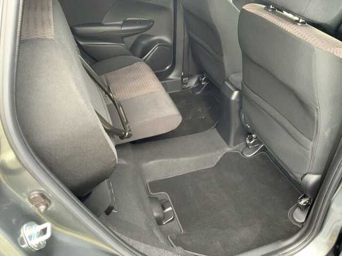 Honda Jazz CVT Elegance 1.3 Navi LED DAB Navi SHZ Keyless Entry Spurhalteass. AHZabne.