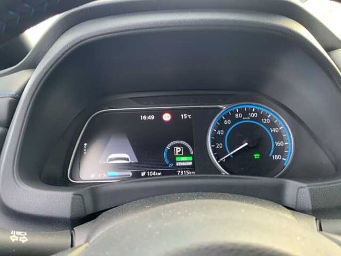 Nissan Leaf N-Connecta 40 kWh Navi 360 Kamera LED ACC Apple CarPlay Android Auto