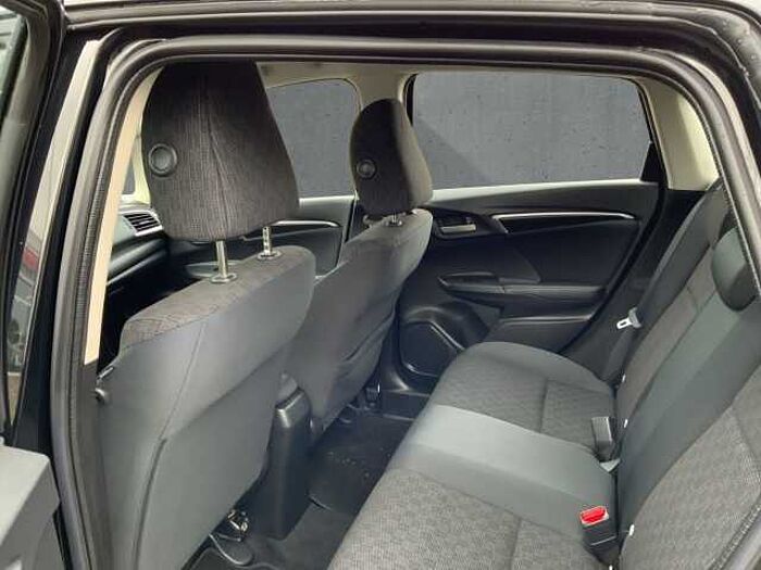 Honda Jazz 1.3 Comfort i-VTEC Navi DAB SHZ Spurhalteass. Fernlichtass. Verkehrszeichen