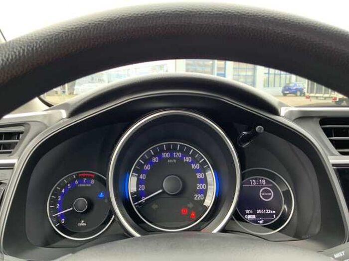 Honda Jazz 1.3 Comfort i-VTEC Navi DAB SHZ Spurhalteass. Fernlichtass. Verkehrszeichen