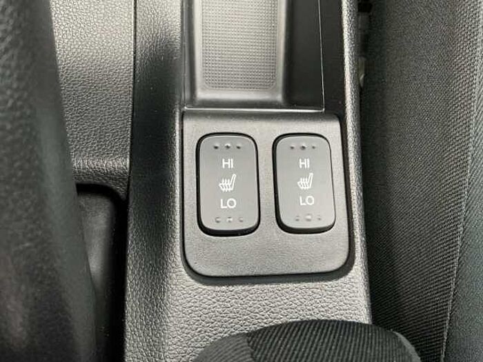 Honda Jazz 1.3 Comfort i-VTEC Navi DAB SHZ Spurhalteass. Fernlichtass. Verkehrszeichen