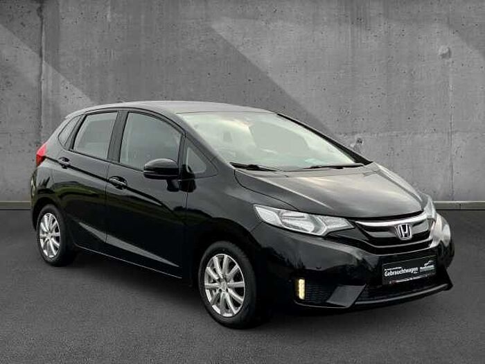 Honda Jazz 1.3 Comfort i-VTEC Navi DAB SHZ Spurhalteass. Fernlichtass. Verkehrszeichen