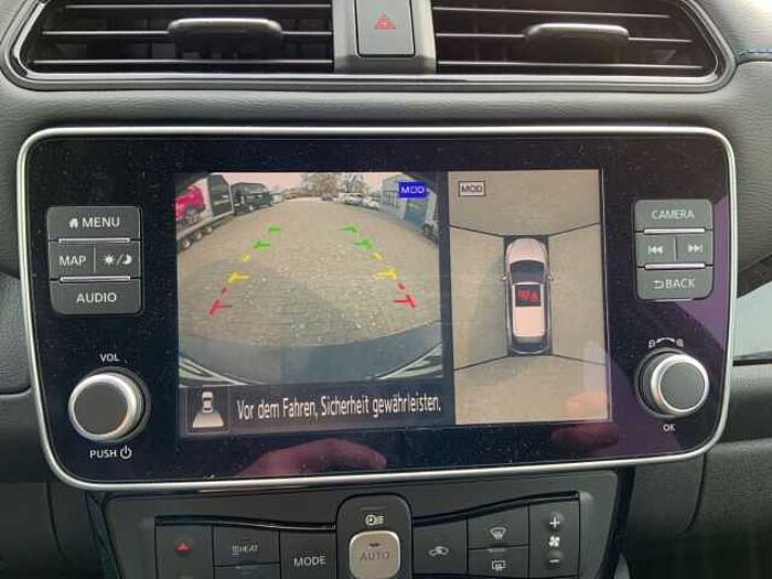 Nissan Leaf N-Connecta Winter & LED Navi SHZ 360° Kamera Dyn. Kurvenlicht N-Connecta Winter & LED Navi SHZ 360° Kamera Dyn. Kurvenlicht